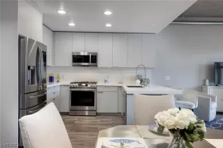 Photo #1: 2477542 Listing