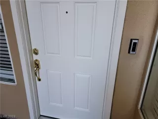 Photo #4: 2477551 Listing 