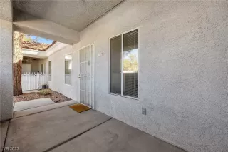 Photo #2: 2477565 Listing