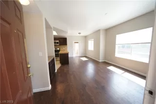 Photo #1: 2477567 Listing 
