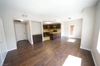 Photo #2: 2477567 Listing 