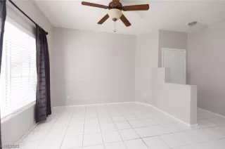 Photo #3: 2477654 Listing