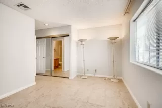 Photo #6: 2477694 Listing 