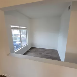 Photo #5: 2477702 Listing 