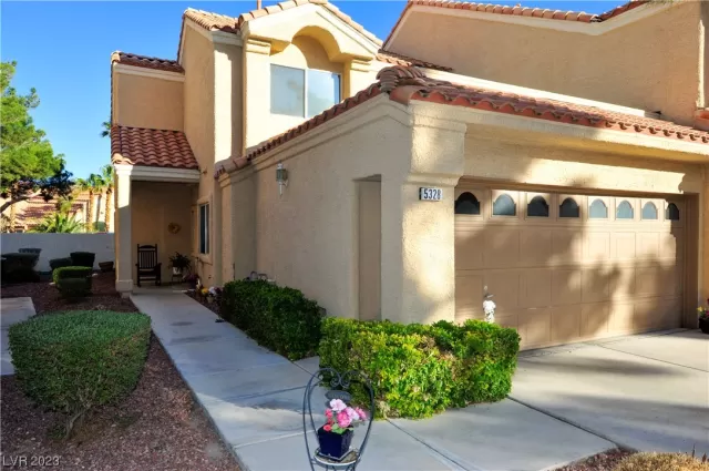 MLS: 2477711 Condo For Sale