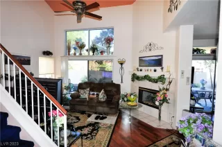 Photo #3: 2477711 Listing