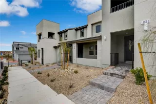 Photo #3: 2477721 Listing 