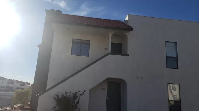 MLS: 2477778 Condo For Sale