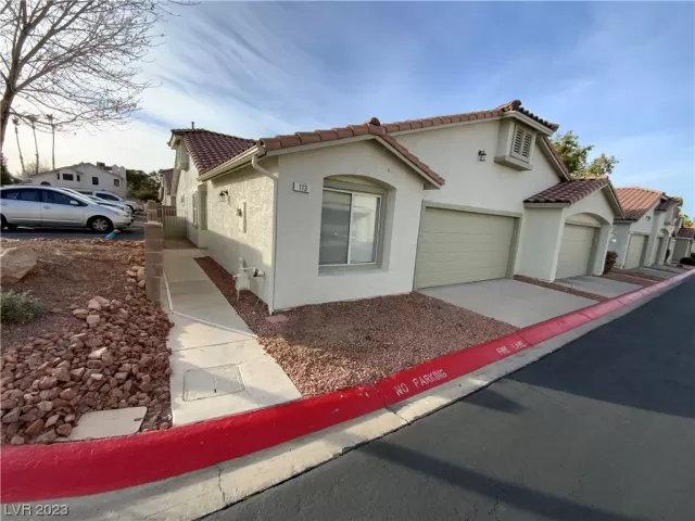 MLS: 2477805 Condo For Sale