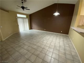 Photo #6: 2477805 Listing 