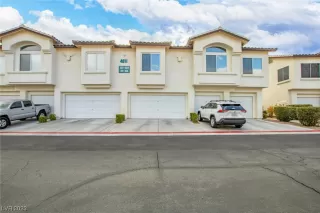 Photo #3: 2477815 Listing