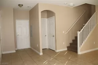 Photo #3: 2477826 Listing 