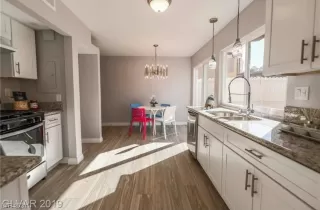 Photo #5: 2477930 Listing