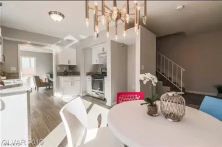 Photo #6: 2477930 Listing