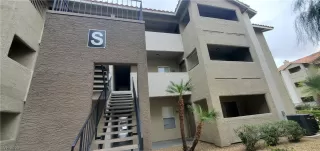 Photo #3: 2477937 Listing