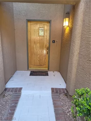 Photo #4: 2477941 Listing 