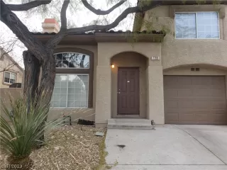 Photo #2: 2477944 Listing 