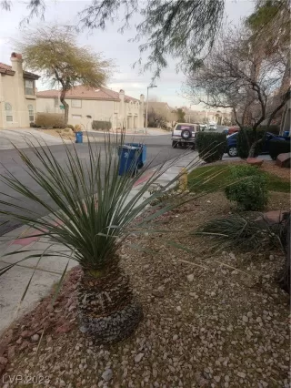 Photo #4: 2477944 Listing 