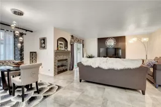 Photo #3: 2477967 Listing 