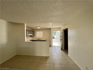 Photo #1: 2477986 Listing 