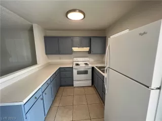 Photo #2: 2477986 Listing 