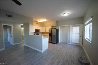 Photo #2: 2478020 Listing 