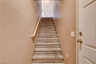 Photo #4: 2478025 Listing 