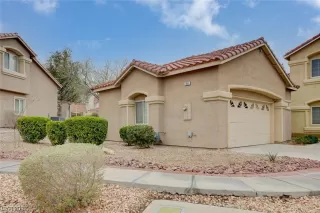 Photo #2: 2478033 Listing