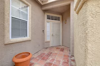 Photo #3: 2478033 Listing