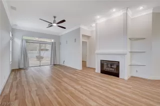 Photo #5: 2478033 Listing