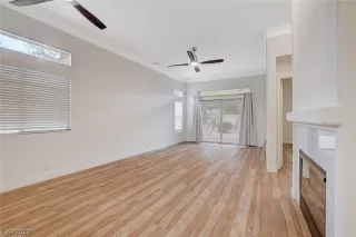 Photo #6: 2478033 Listing