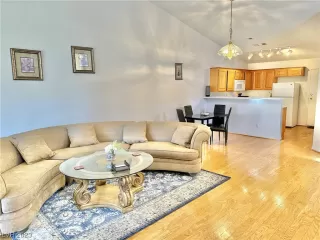 Photo #1: 2478049 Listing 