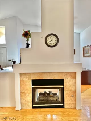 Photo #6: 2478049 Listing 