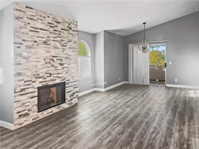 MLS: 2478058 Condo For Sale