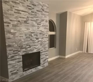 Photo #6: 2478058 Listing 