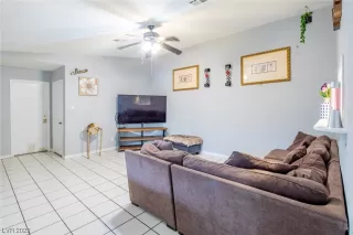 Photo #3: 2478093 Listing 