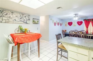 Photo #6: 2478093 Listing 