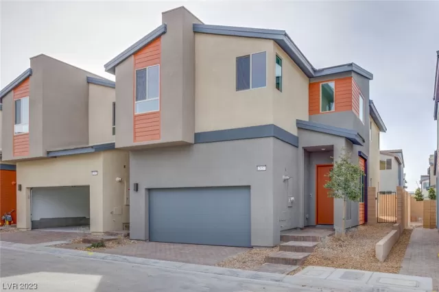 MLS: 2478095 Condo For Sale