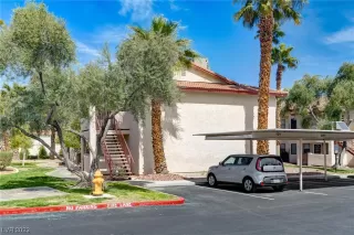 Photo #1: 2478116 Listing 