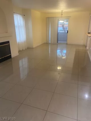 Photo #2: 2478145 Listing 