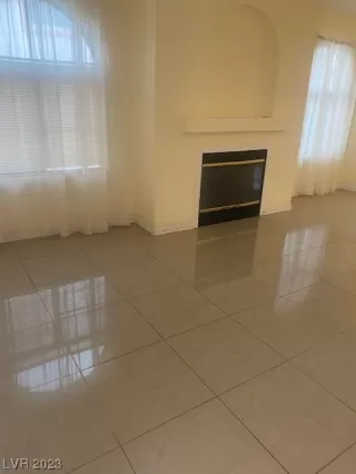 Photo #3: 2478145 Listing 