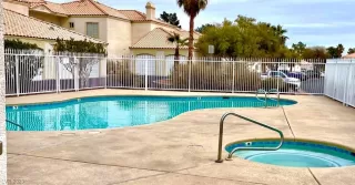 Photo #2: 2478152 Listing