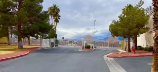 Photo #3: 2478152 Listing