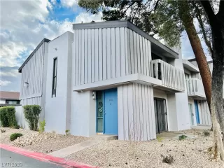 Photo #1: 2478160 Listing 