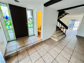 Photo #4: 2478160 Listing 