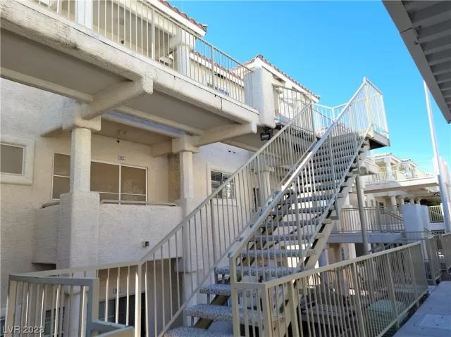 MLS: 2478162 Condo For Sale