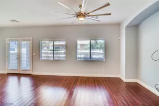 Photo #3: 2478176 Listing 