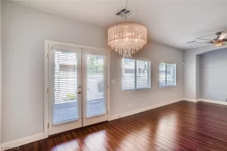 Photo #5: 2478176 Listing 