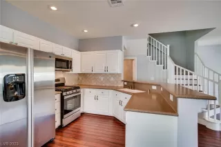 Photo #6: 2478176 Listing 