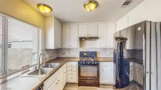 Photo #6: 2478200 Listing 